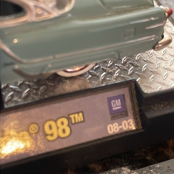 1953 Oldsmobile collectible model car - Picture 10 of 10